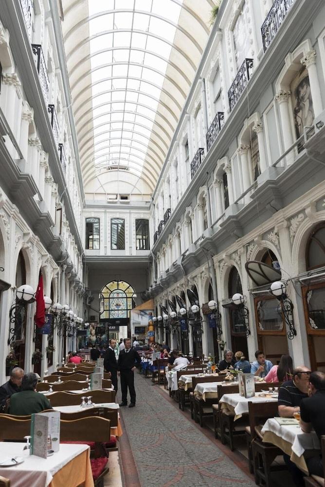 Hotel Neva Flats Taksim Estambul Exterior foto