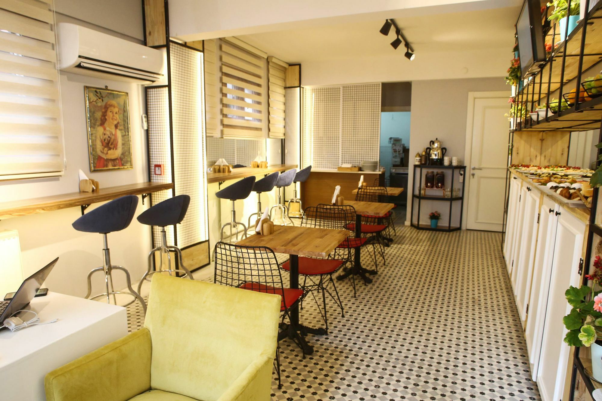 Hotel Neva Flats Taksim Estambul Exterior foto