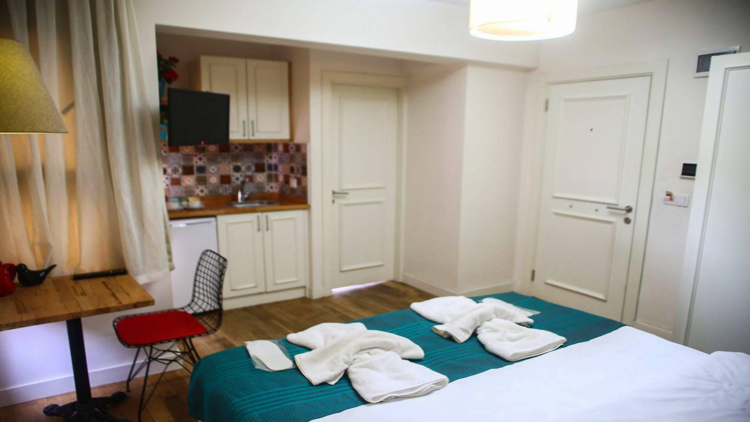 Hotel Neva Flats Taksim Estambul Exterior foto